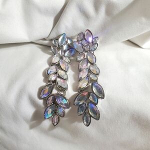 Marilyn Monroe Sparkly Drop Earrings